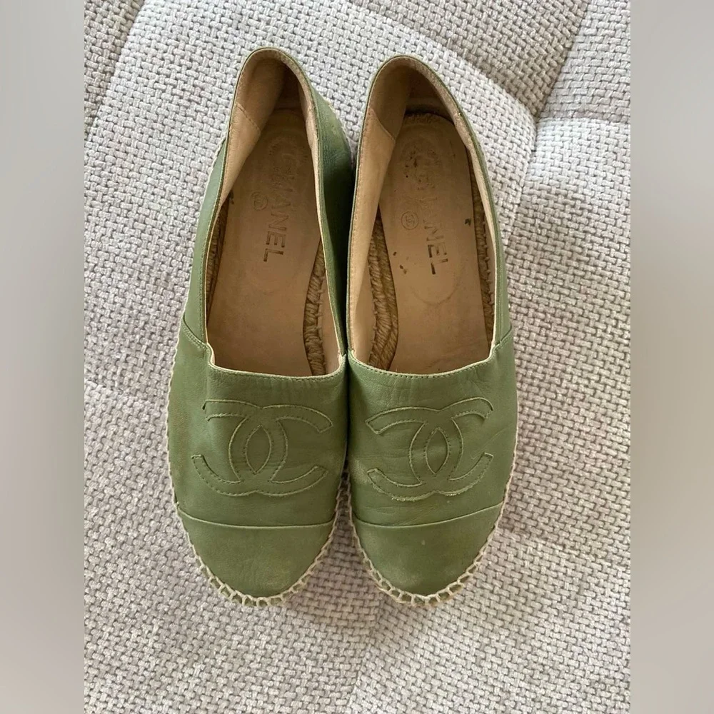 CHANEL olive lambskin